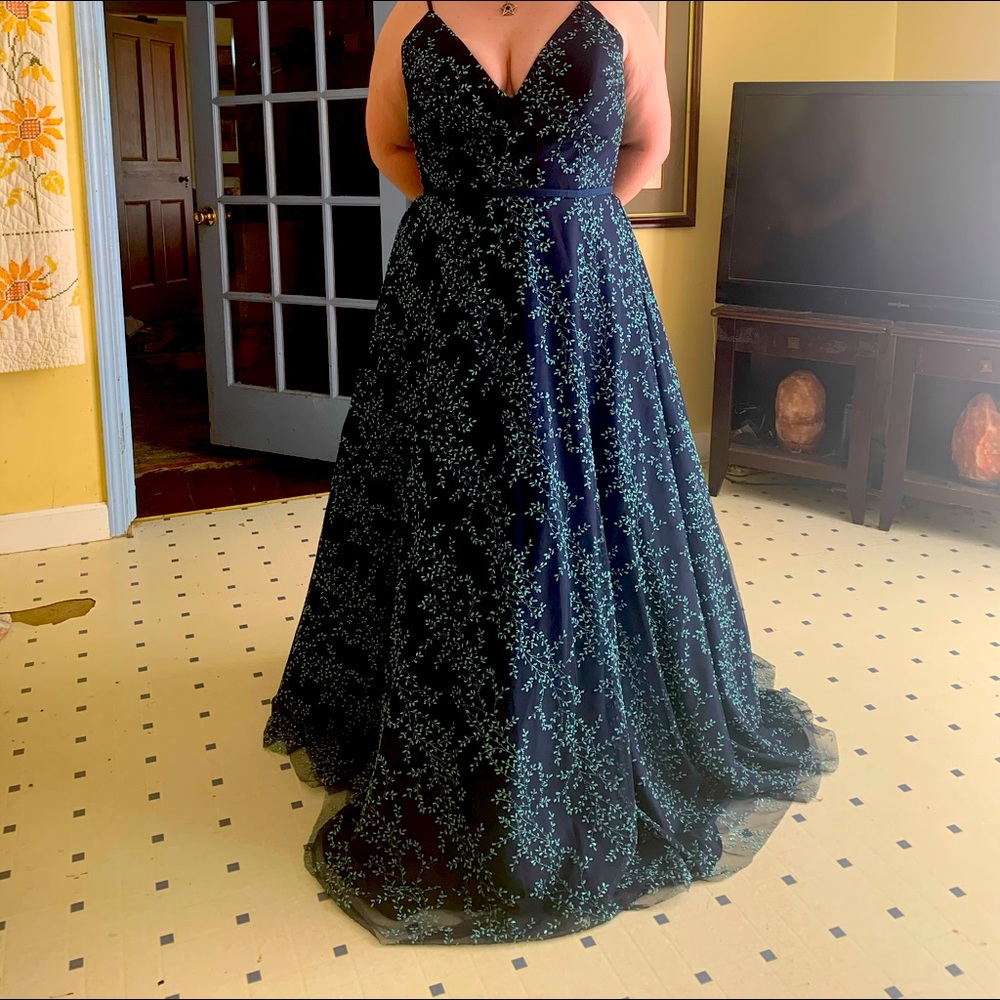 Prom evening gown